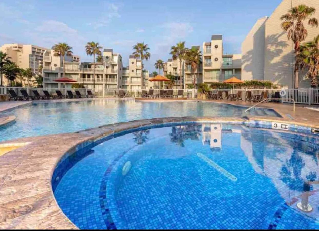 Bahia Mar Solare Tower 6Th Floor Oceanview Condo 3Bd 3Ba W Pools Hot Tubs South Padre Island Exterior photo